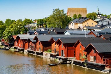 Porvoo Katedrali ve eski Porvoo kasabasının güzel panoramik manzarası