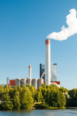 Kouvola, Finlandiya - 15 Eylül 2020: Kuusankoski 'deki Upm Kymi fabrikası.