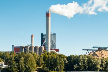 Kouvola, Finlandiya - 15 Eylül 2020: Kuusankoski 'deki Upm Kymi fabrikası.