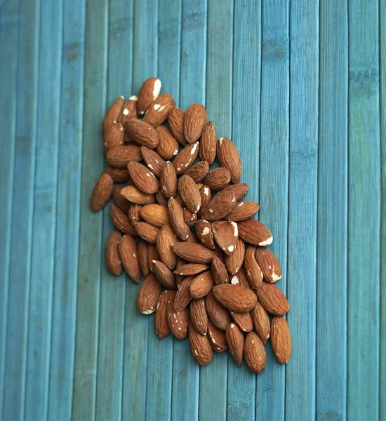 Arka plan görüntüsü için sağlıklı gıda kadar badem fındık kapatın. Doku