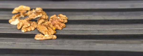 Alimentation saine pour l'image de fond fermer les noix. Texture de noix sur la vue du dessus — Photo