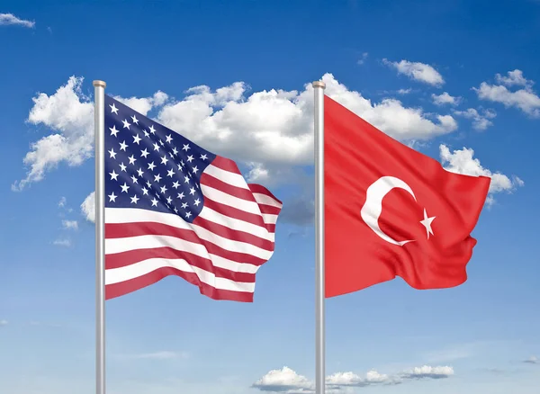 Amerika Birleşik Devletleri vs Türkiye. Amerika ve Türkiye'nin kalın renkli ipeksi bayrakları. Gökyüzü arka plan üzerinde 3d illüstrasyon. - İllüstrasyon
