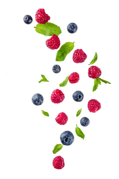 Creative Layout Background Fresh Berries Simple Pattern White Background Raspberry — Stock Photo, Image