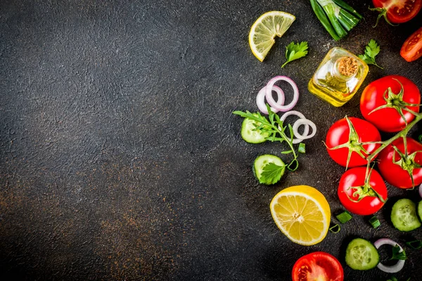 Cozinhar Fundo Ingredientes Salada Fresca Cozinha Italiana Tomates Azeite Limão — Fotografia de Stock