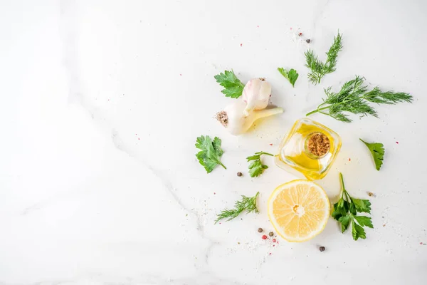 Matlagning Bakgrund Med Färskagrönsaker För Hälsosam Middag Morötter Örter Olivolja — Stockfoto