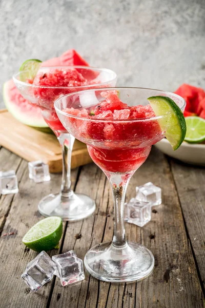 Melancia Verão Doce Granita Limão Com Melancia Fatiada Hortelã Espaço — Fotografia de Stock