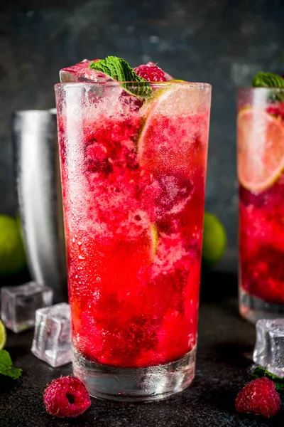 Eisgekühlter Sommerdrink Cocktail Himbeere Und Limettenlimonade Mit Frischer Minze Und — Stockfoto