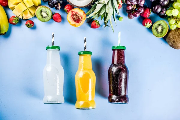 Différents Jus Fruits Smoothies Concept Régime Vitamines Été Avec Des — Photo