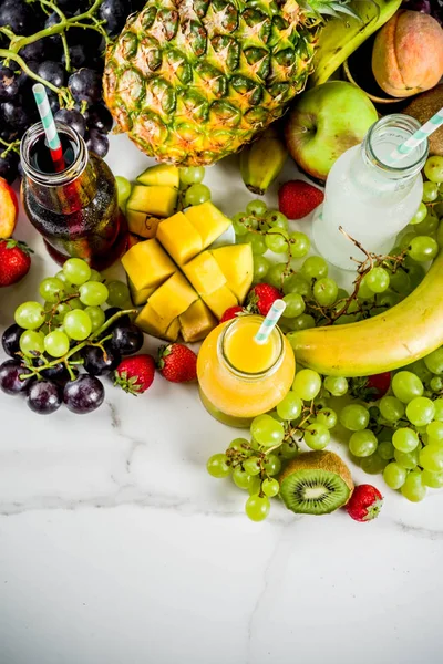 스무디 비타민 다이어트 과일과 열매와 배경에 — 스톡 사진