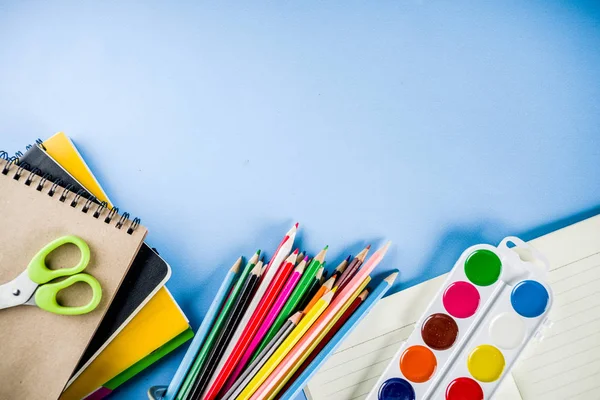Πίσω Στο Σχολείο Φόντο Αξεσουάρ Για Σχολική Αίθουσα Χρώματα Μολύβια — Φωτογραφία Αρχείου