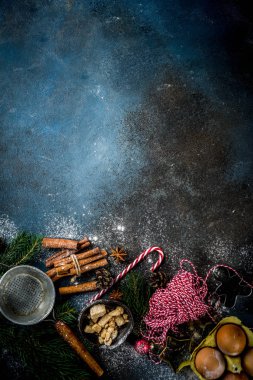 Noel için yemek pişirme xmas, koyu mavi arka plan, üstten görünüm arka plan malzemeler ile pişirme