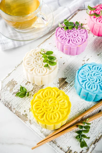 Traditional Chinese Mid Autumn Festival Food Colorful Rice Cakes Snowskin — Stock Photo, Image