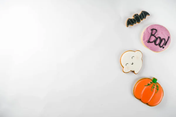 Traditionele Halloween Gebakken Gebak Grappige Koekjes Voor Kinderen Traktatie Geest — Stockfoto