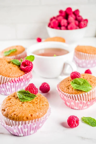 Sweet Summer Dessert Homemade Baked Muffin Raspberry Jam Served Tea — Stock Photo, Image