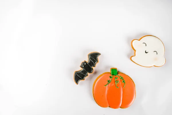 Halloween Traditional Children Treat Gingerbread Biscuits Glaze Pumpkin Bat Black — Stock Photo, Image