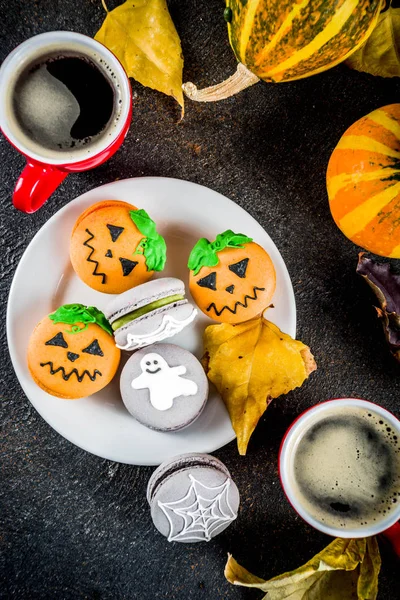 Creative Idea Halloween Treats Funny Macaron Cookies Decorated Spider Cobweb — Stock Photo, Image