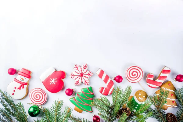 Varias Galletas Tradicionales Pan Jengibre Navidad Glaseadas Con Azúcar Coloridas —  Fotos de Stock