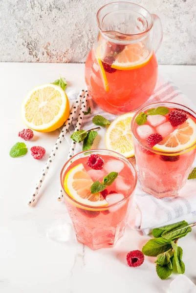 Bebidas Refrescantes Verão Mojito Framboesa Frutas Baga Limonada Com Hortelã — Fotografia de Stock