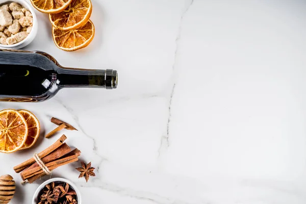 Ingredientes Para Bebida Tradicional Outono Coquetel Vinho Quente Vinho Tinto — Fotografia de Stock