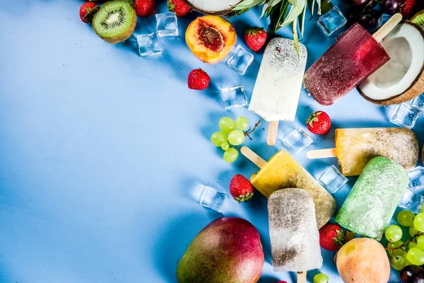 Helados Tropicales Con Semillas Chía Zumos Frutas Piña Naranja Mango —  Fotos de Stock