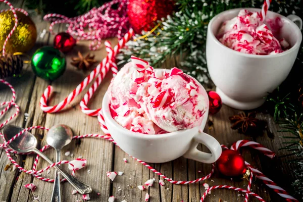 Christmas Dessert Homemade Peppermint Candy Cane Ice Cream Two Cups — Stock Photo, Image