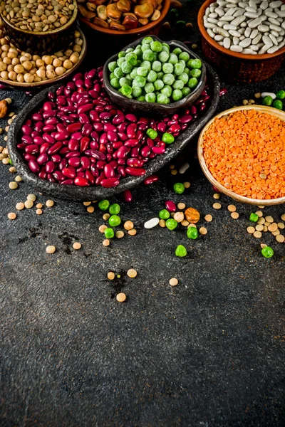 Varios Surtido Legumbres Frijoles Frijoles Soya Garbanzos Lentejas Guisantes Verdes —  Fotos de Stock