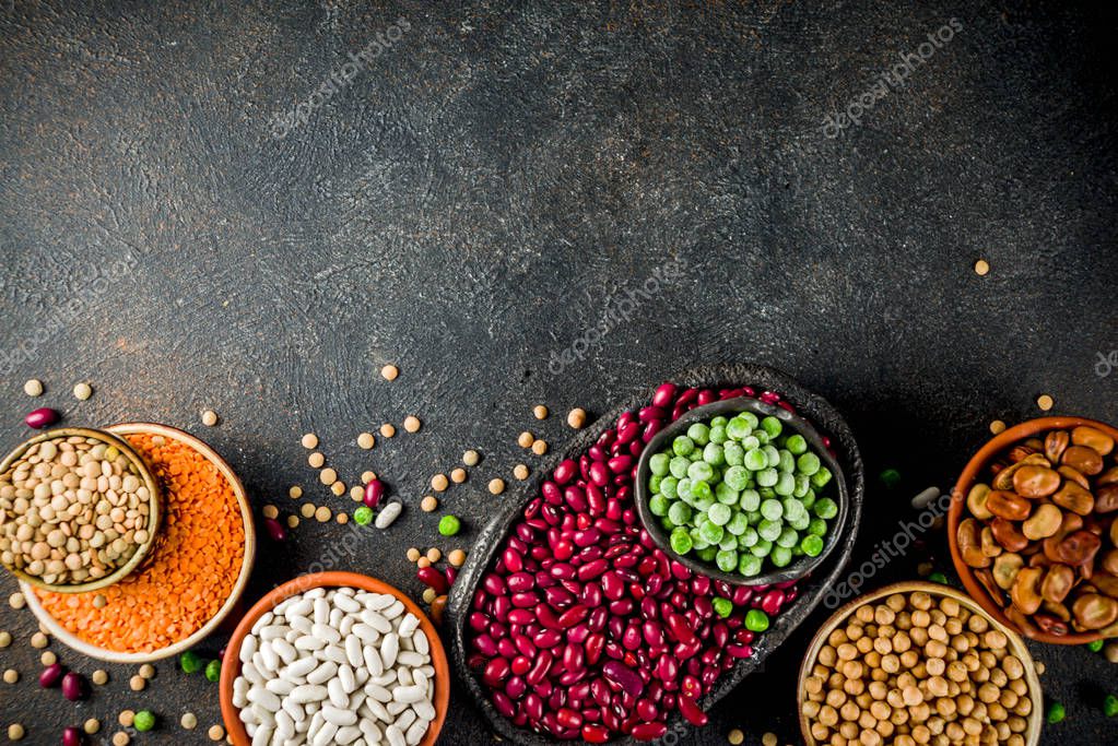 Varios surtido de legumbres - frijoles, frijoles de soya, garbanzos
