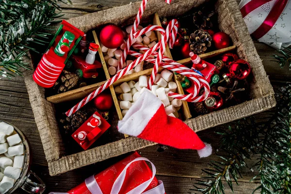 Classic Sfondo Natale Ornamenti Albero Natale Rami Giocattoli Capodanno Bambini — Foto Stock