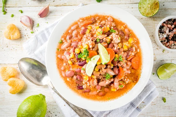 Chili Con Carne Teller Auf Weißem Holzhintergrund Mexikanische Chili Mit — Stockfoto