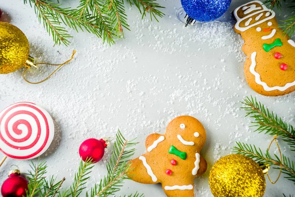 Weihnachten Festlichen Hintergrund Mit Weihnachtsbaum Dekoration Auf Silbernem Hintergrund Kopieren — Stockfoto