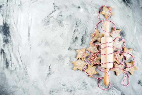 Χαρούμενα Χριστούγεννα Φόντο Παραδοσιακά Χριστούγεννα Μελόψωμο Cookies Διακόσμηση Γκρι Φόντο — Φωτογραφία Αρχείου