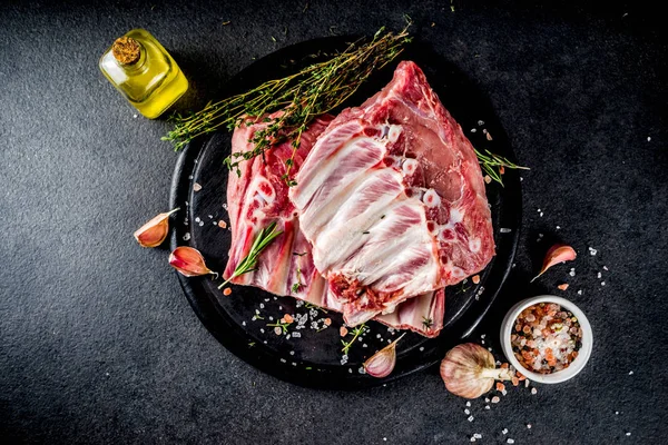 Carne Cruda Costillas Cerdo Con Hierbas Especias Espacio Copia Fondo —  Fotos de Stock