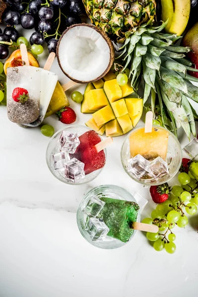 Picolés Sorvete Tropicais Com Sementes Chia Sucos Frutas Abacaxi Laranja — Fotografia de Stock