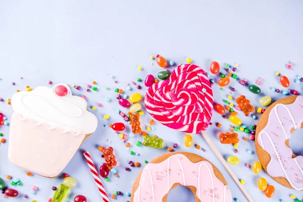 창조적인 레이아웃 도넛과 케이크와 디저트 파란색 평면도 복사본 — 스톡 사진