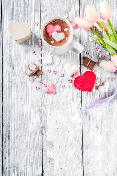 Ziua Îndrăgostiților Tratează Idei Două Cești Băutură Ciocolată Caldă Inimi — Fotografie, imagine de stoc