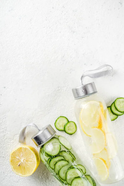 Organiska Sommaren Kall Uppfriskande Drink Detox Infunderas Vatten Med Citron — Stockfoto