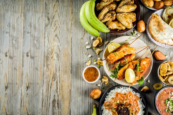 Westafrikanisches Ernährungskonzept Traditionelle Wset Afrikanische Gerichte Sortiment Erdnusssuppe Reisjollof Gegrillte — Stockfoto