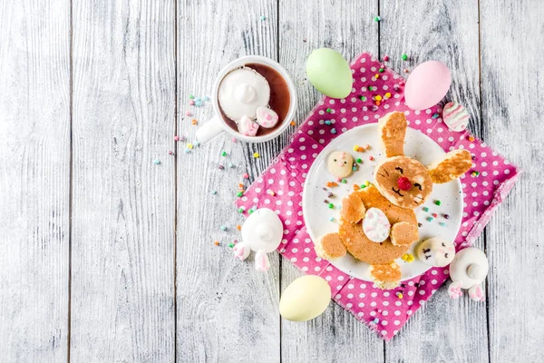 Divertida Comida Desayuno Pascua Panqueque Para Niños Forma Conejo Con — Foto de Stock