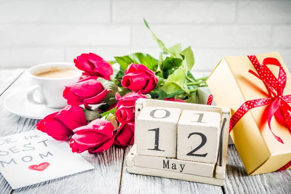 Muttertagsgruß Hintergrundkonzept Mit Roten Rosenblüten Grußkarte Für Den Besten Mutti — Stockfoto