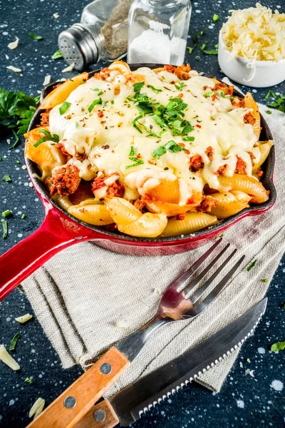 Cazuela Pasta Cremosa Horno Macarrones Queso Con Carne Picada Cazuela —  Fotos de Stock