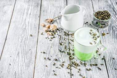 Sıcak Tokyo sis çay içecek 