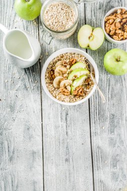 Fındık reklam meyve sağlıklı kahvaltı yulaf ezmesi