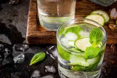 Nane ve salatalık su infüzyon