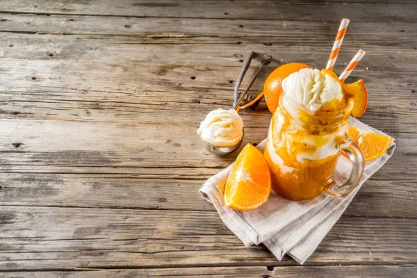 Помаранчевий соди Creamsicle коктейль — стокове фото