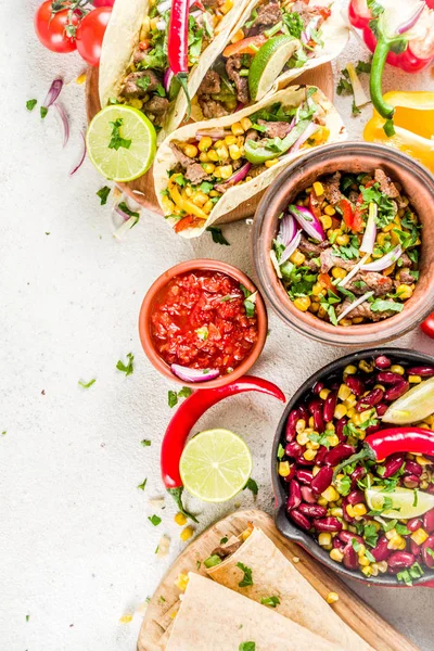 Conceito de comida mexicana. Cinco de Mayo comida . — Fotografia de Stock