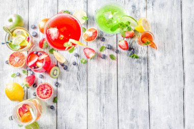 Seçim yaz meyve ve meyve kokteyl