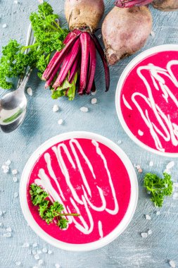 Ev yapımı pancar krem çorba