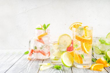 Narenciye limonata veya Mojito dört tür 