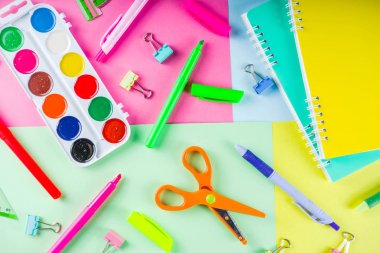 Renkli geri okul şeyler arka plan