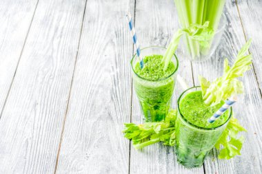 Salatalık ve kereviz smoothie